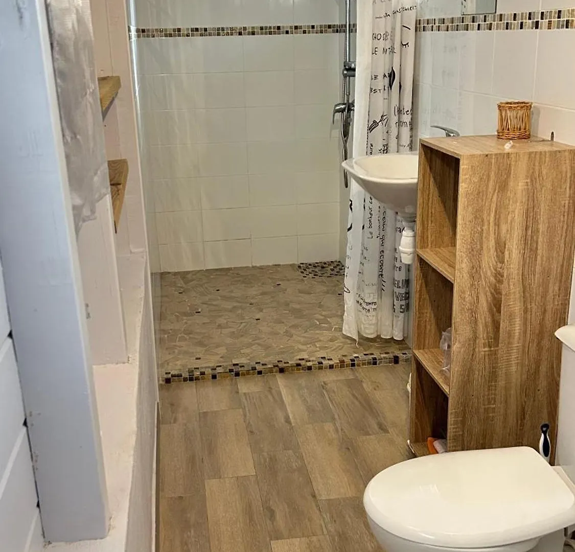 Maison De Vacances Bouillante Holiday home